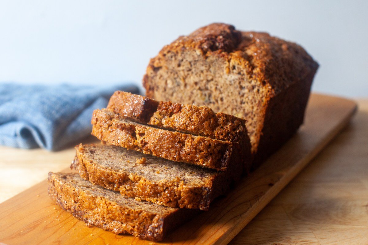 Saras Authentic Banana Bread 24 oz